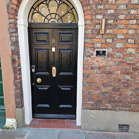 Carlisle Centre The Gavel Apartment *